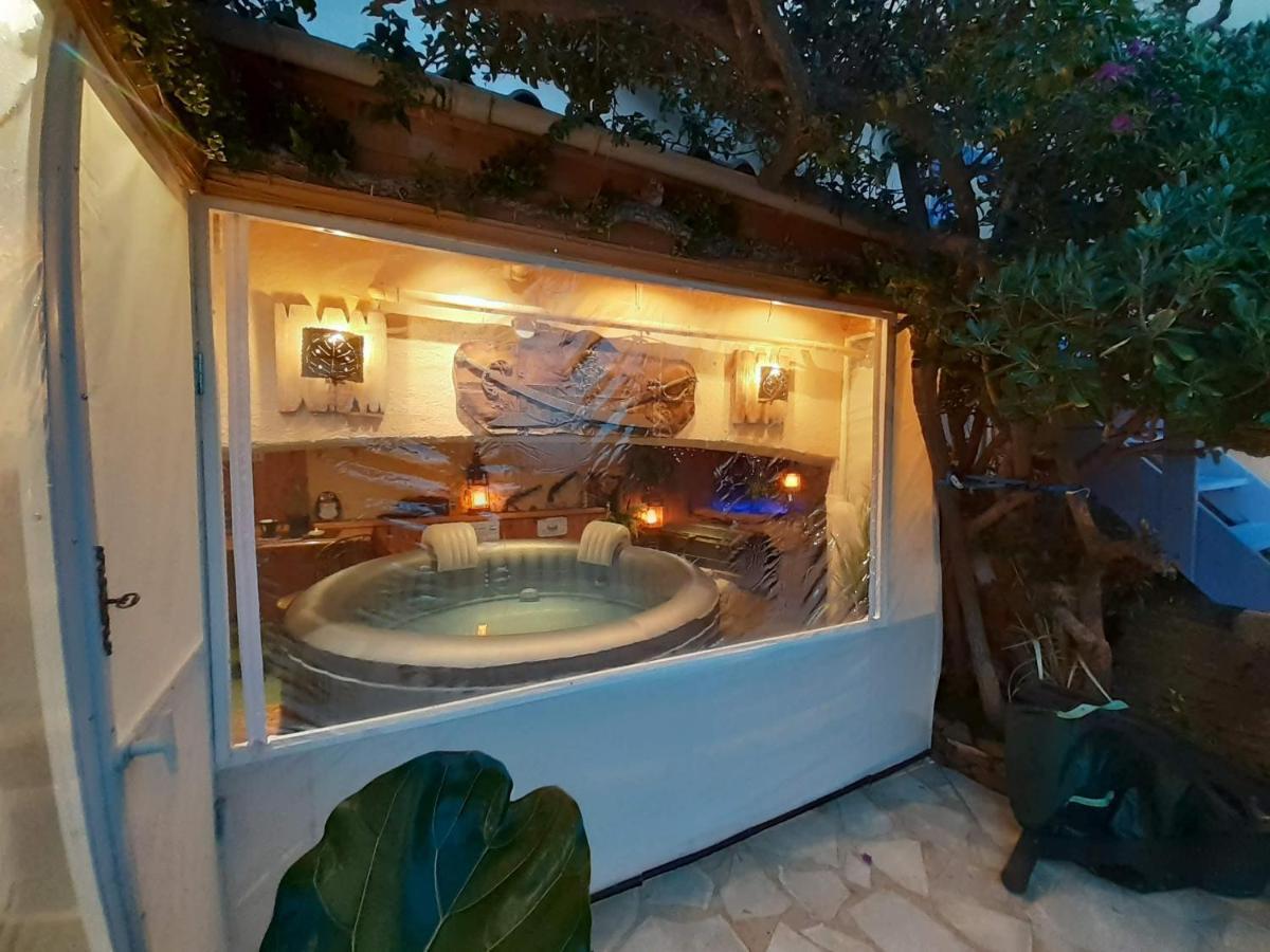 Nouveau ! Chambre D'Hote Insolite Privee " Coeurs De Pirates A Bali En Provence" Spa Sauna Massages Dans Cadre Exotique D'Amenagements Exterieurs D'Exception Ete Comme Hiver Bienvenue !!! Cavalaire-sur-Mer Exteriör bild