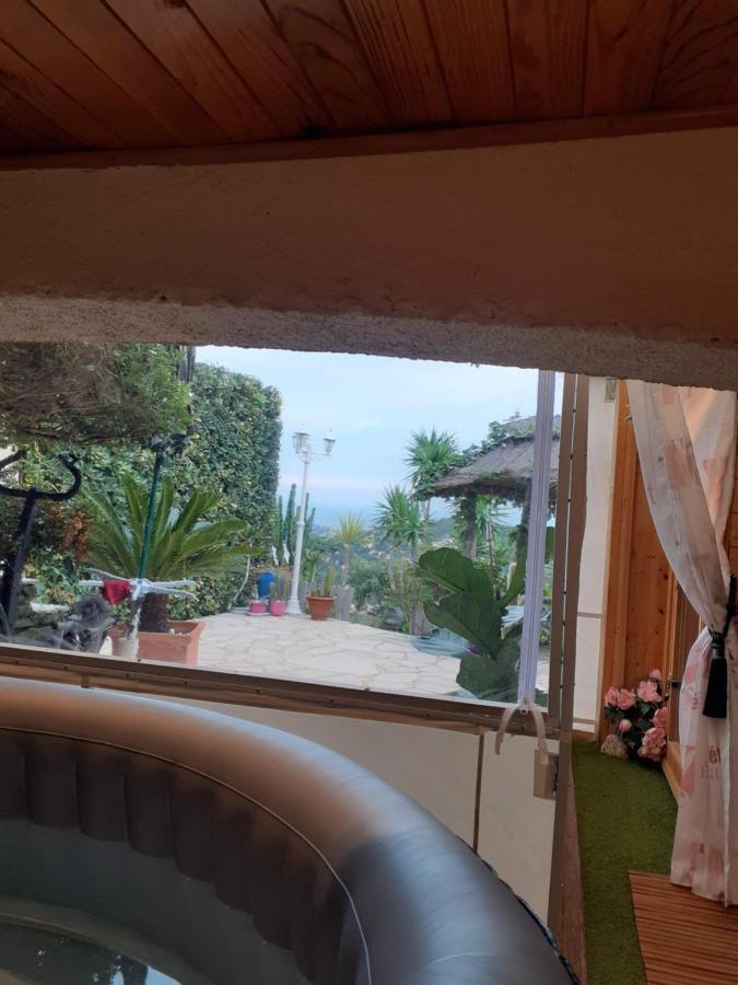 Nouveau ! Chambre D'Hote Insolite Privee " Coeurs De Pirates A Bali En Provence" Spa Sauna Massages Dans Cadre Exotique D'Amenagements Exterieurs D'Exception Ete Comme Hiver Bienvenue !!! Bed and Breakfast Cavalaire-sur-Mer Exteriör bild